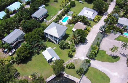 Cudjoe Key Cottage | Charming cottages, dockage, pool, just minutes to Key West