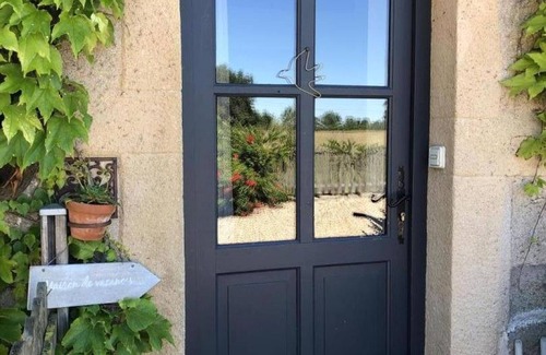 Le Bouchaud Cottage | Charming Country Cottage with Modern Comfort, Garden, and Family Amenities