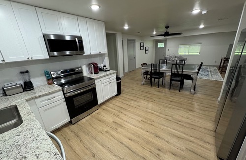 Magnolia House | Charming Country Home with Pool - Entire Home