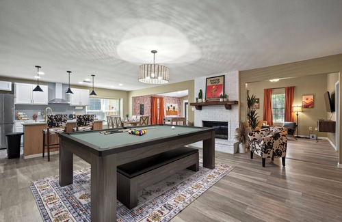 Heritage House | Charming Cowboy-themed Home - Arcade Games - 3mi to Seaworld - 6mi to AFB -
