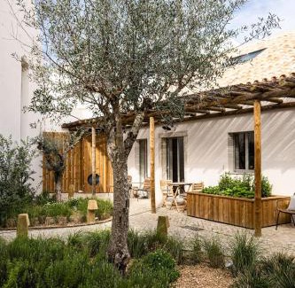 Palhais Apartment | Charming Design House In Montijo With Garden - 41