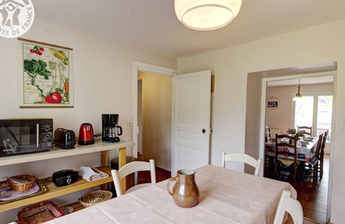 Cherier Cottage | Charming Family Home with Garden and Terrace in Scenic Cherier