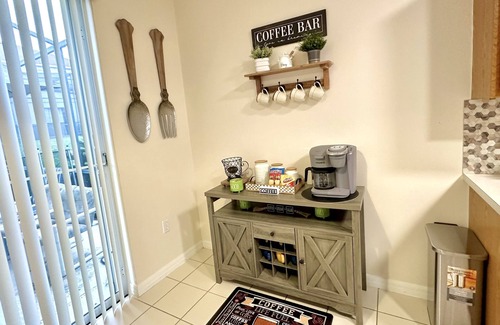 Windwood Bay House | Charming family retreat w/Pool and amenities. Near Disney & Top Attractions