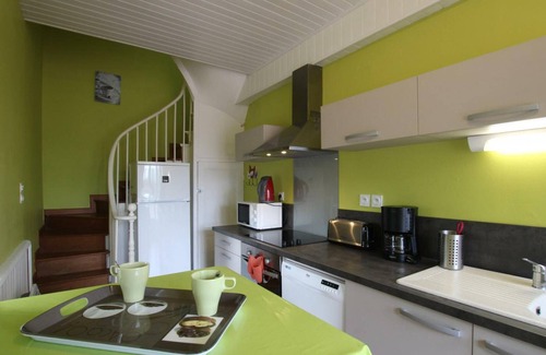 Feugeres Cottage | Charming Farmhouse Cottage with Shared Pool and Play Area in Cotentin