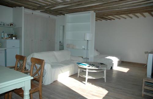 Saint-Gervais Apartment | Charming flat in the heart of Paris