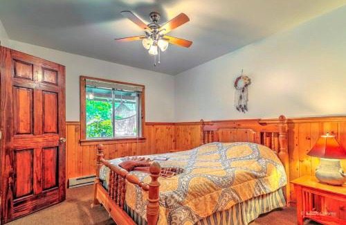 Canadensis House | Charming Forest Cabin with a Hammock near Delaware Water Gap National Recreation Area, Pennsylvania