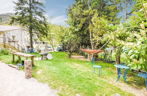 Meysse Apartment | Charming cottage in the middle of nature.