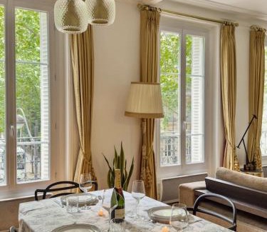 Quartier du Gros-Caillou Apartment | Charming French Style Apartment with Eiffel Tower View Prime Location Near Top Attractions