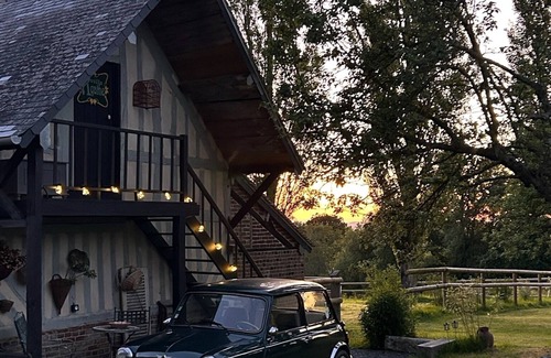 Sainte-Marguerite-de-Viette Apartment | Charming gîte with pool and spa in Normandy