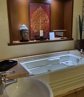 Baguio Hotel | Charming Garden View,Privately Owned Deluxe Room at The Manor by Mist and Pine