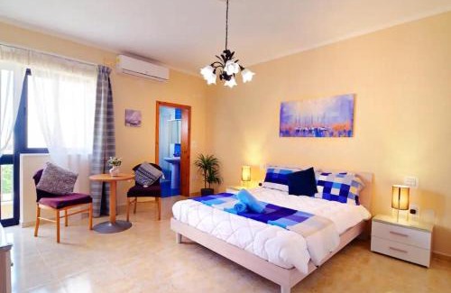 Bellavista Apartment | Charming Getaway with Views in Marsascala