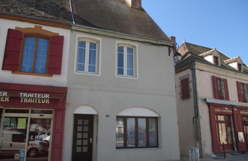 Huriel Cottage | Charming Gite in Huriel - Close Courtyard, Free WiFi, Near Montluçon and Néris les Bains