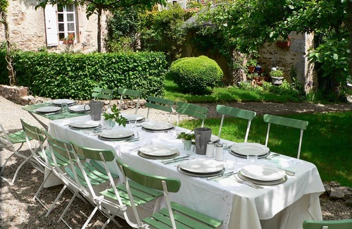 Larochemillay House | Charming Gites de Charme L 'Ancien Presbytère Larochemillay, France