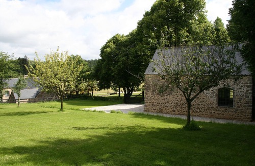 Negreville Cottage | Charming guest house on the edge of woods, 15 minutes from the sea.