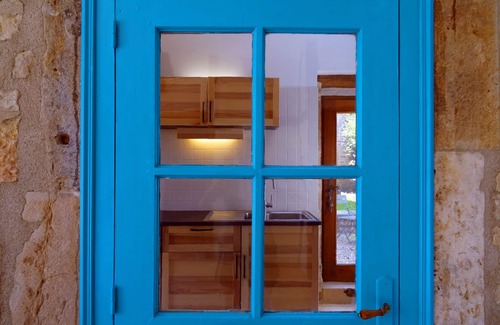 Eguilly Cottage | Charming guest house surrounded by nature