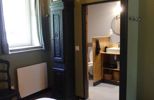 Lamastre Bed & Breakfast | Charming guest room - nature area with pool view