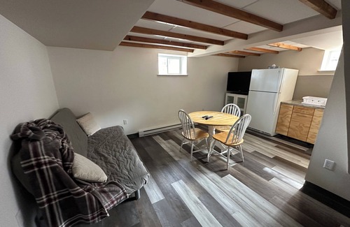 Deux-Montagnes Apartment | Charming guesthouse on 2 floors