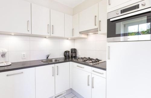 Hellendoorn House | Charming Hideaway Near Woods