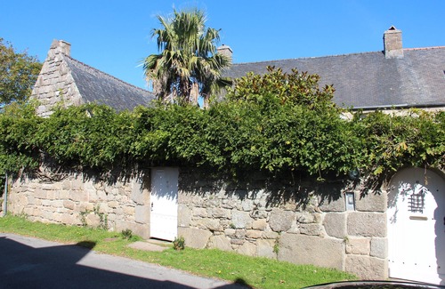 Lanildut House | Charming historic house built in 1687, walking distance to port and small beach