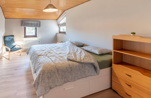 Leglise House | Charming holiday home in Léglise with garden