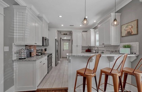 Nacogdoches House | Charming home centrally located minutes from SFA and Downtown Brick Streets!