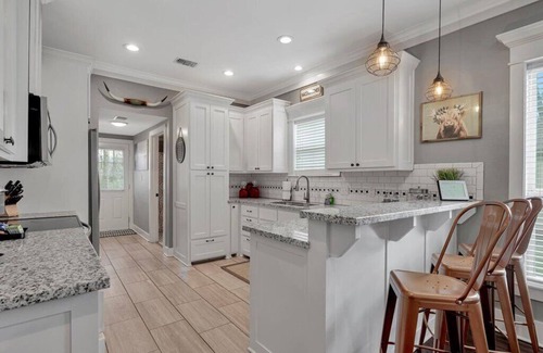 Nacogdoches House | Charming home centrally located minutes from SFA and Downtown Brick Streets!