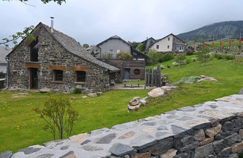 Les Estables House | Charming home in Les Estables, the Cantou