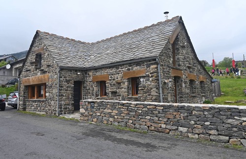 Les Estables House | Charming home in Les Estables, the Cantou