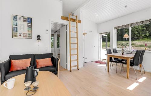 Østermarie House | Charming Home In Østermarie With 2 Bedrooms And Wifi
