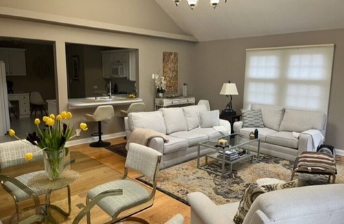 Lake Forest House | Charming home near Lake Michigan, bike paths, and high school