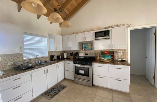 Long Island House | Charming home overlooking the Ocean