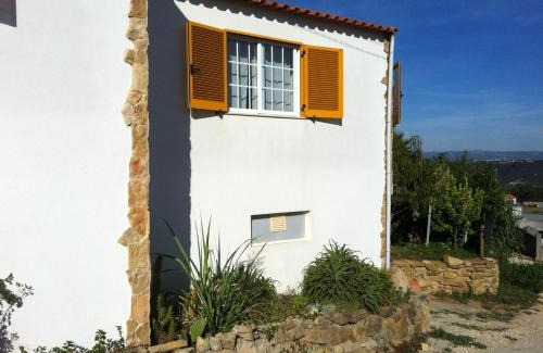 Serra da Pescaria House | Charming house in Nazaré with terrace and parking
