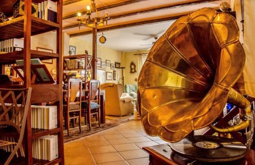 Picon House | Charming house in Picón with private pool.