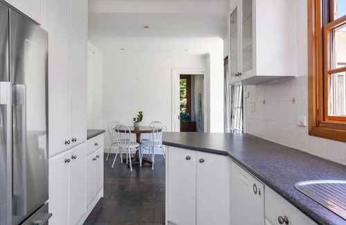 Woolwich House | Charming House in Woolwich