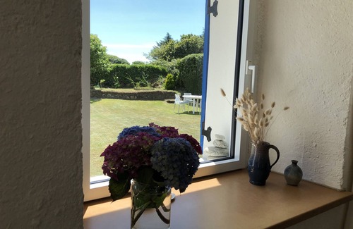 Plouguerneau House | Charming house renovated all comfort, large enclosed garden at 100m classified *