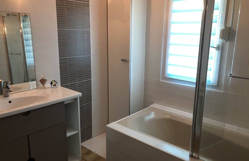 Pont-l'Abbe House | Charming house with garden, near town center