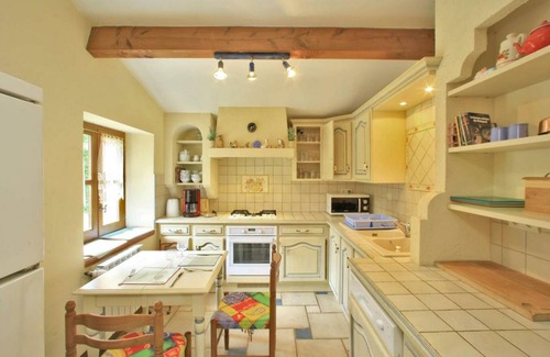 Proissans Cottage | Charming House with Garden, Near Sarlat, Free eBikes & Pet-Friendly