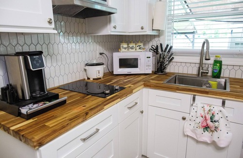 Clearwater House | Charming" house with jacuzzi, close to the beach.