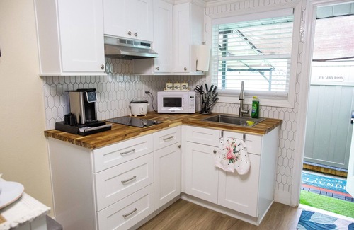 Clearwater House | Charming" house with jacuzzi, close to the beach.