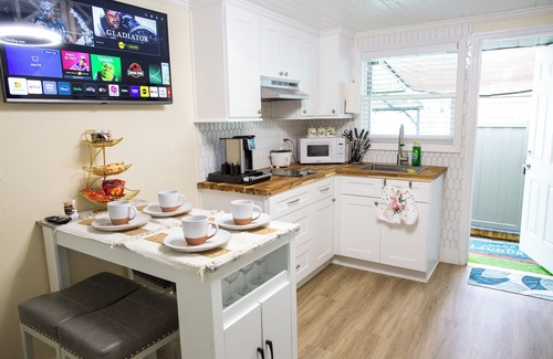 Clearwater House | Charming" house with jacuzzi, close to the beach.