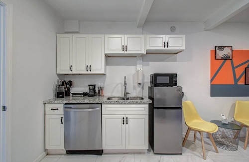 Greater East End Apartment | Charming Houston Getaway – 2BD/1BA & Yard