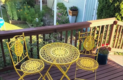 James Bay House | Charming James Bay Guesthouse by Fisherman's Wharf