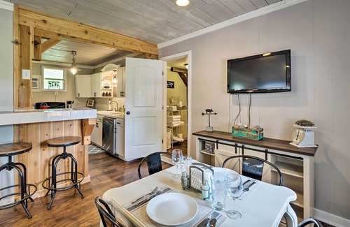Apache Shores Cottage | Charming Lake Travis Cottage - 21 Mi to Downtown
