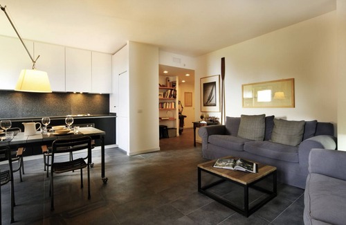 Bellagio Apartment | Charming Lake View Apartment with balcony close to the center