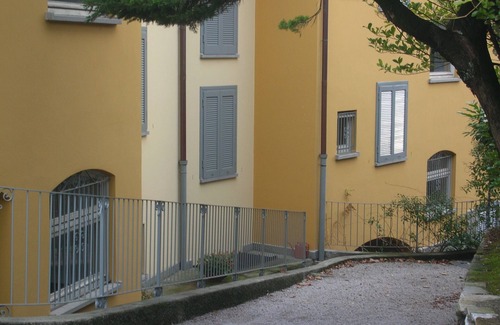 Bellagio Apartment | Charming Lake View Apartment with balcony close to the center