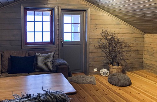 Ljosland House | Charming mountain lodge in the solitude of nature.