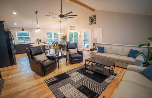 Lexington House | Charming NEW Modern Farmhouse in Mansfield