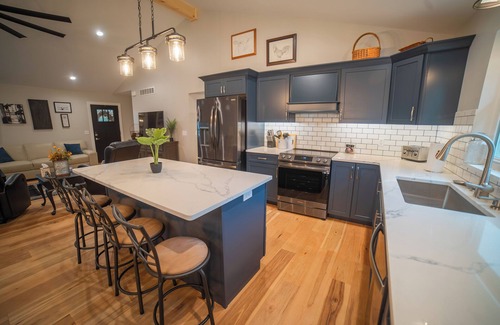 Lexington House | Charming NEW Modern Farmhouse in Mansfield