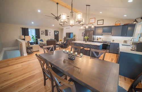 Lexington House | Charming NEW Modern Farmhouse in Mansfield