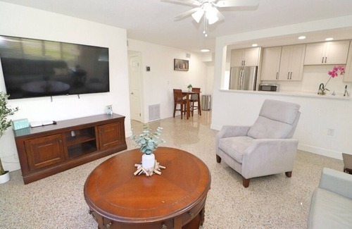 Glencoe House | Charming New Smyrna Home Close to Shopping, Dining & Beach Fun!n
